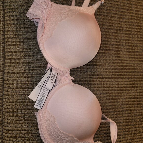 Victoria Secret Bra - Picture 3 of 3